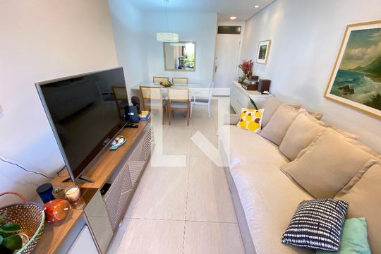 Sala de apartamento para alugar com 3 quartos, 84m² em Federação, Salvador