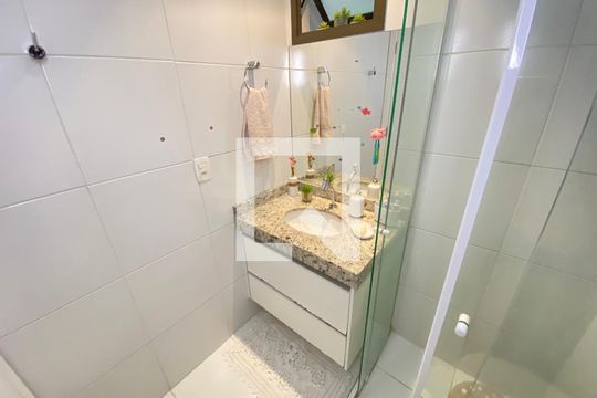 Banheiro de apartamento para alugar com 3 quartos, 84m² em Federação, Salvador
