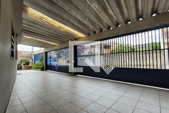 Garagem de casa à venda com 3 quartos, 208m² em Vila Curuca, Santo André