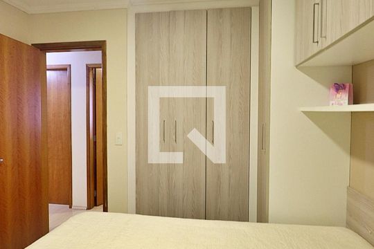 Suíte - Quarto 1 de apartamento à venda com 3 quartos, 150m² em Utinga, Santo André