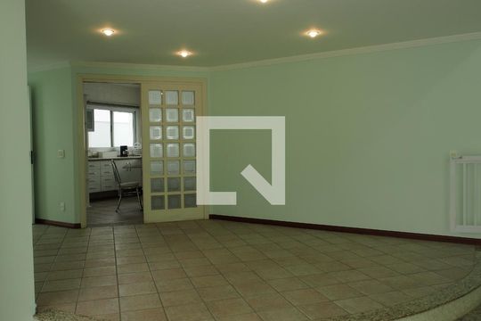 Sala de casa à venda com 5 quartos, 300m² em Jardim Paulista I, Jundiaí