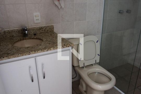 Banheiro de casa à venda com 5 quartos, 300m² em Jardim Paulista I, Jundiaí