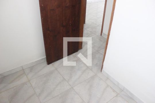 Quarto de Serviço de apartamento para alugar com 2 quartos, 90m² em Centro, São Vicente