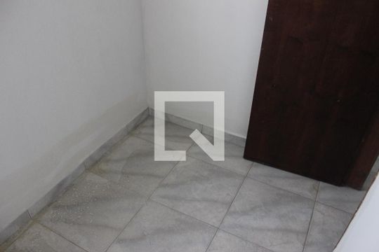 Quarto de Serviço de apartamento para alugar com 2 quartos, 90m² em Centro, São Vicente