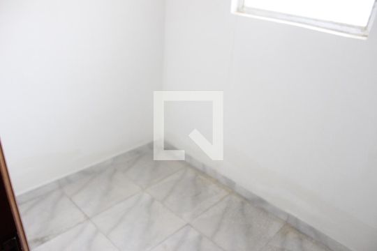 Quarto de Serviço de apartamento para alugar com 2 quartos, 90m² em Centro, São Vicente