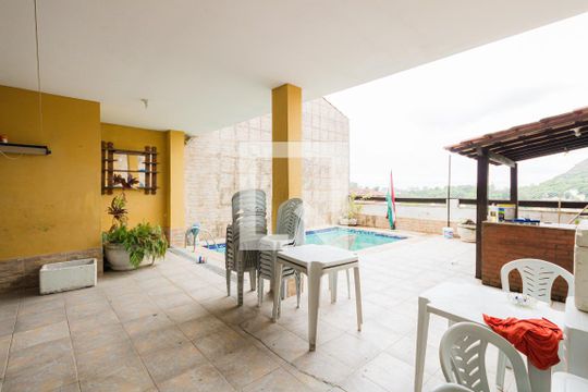 Área Externa de casa de condomínio à venda com 3 quartos, 400m² em Anil, Rio de Janeiro