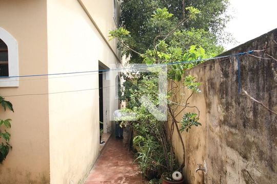 Quintal de casa à venda com 3 quartos, 178m² em Mandaqui, São Paulo
