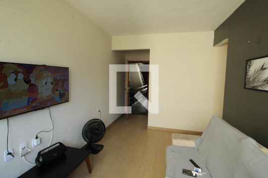 Sala de apartamento à venda com 3 quartos, 60m² em Todos Os Santos, Rio de Janeiro