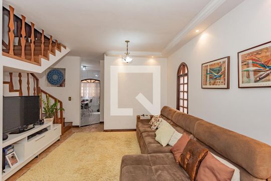 Casa à venda com 3 quartos, 128m² em Jardim Patente, São Paulo