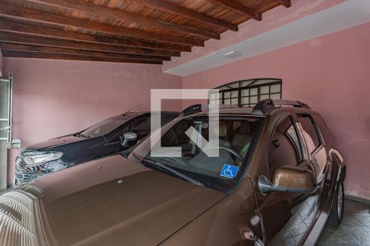 Garagem de casa à venda com 3 quartos, 128m² em Jardim Patente, São Paulo