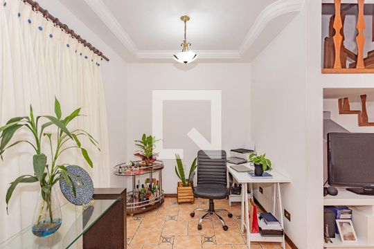 Sala de casa à venda com 3 quartos, 128m² em Jardim Patente, São Paulo