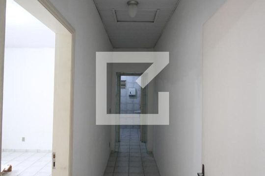Corredor de casa para alugar com 1 quarto, 80m² em Vila Mariana, São Paulo