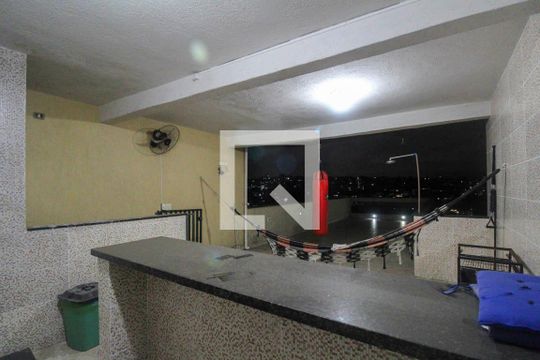 Área comum de casa à venda com 3 quartos, 250m² em Vila Antonieta, São Paulo