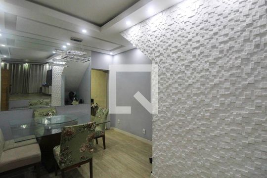Sala de casa à venda com 3 quartos, 250m² em Vila Antonieta, São Paulo