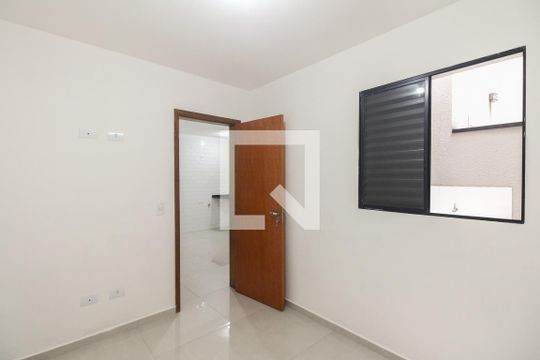 Quarto 1 de apartamento para alugar com 2 quartos, 30m² em Vila Beatriz, São Paulo