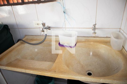 Área de Serviço de casa para alugar com 3 quartos, 93m² em Vila Mazzei, São Paulo