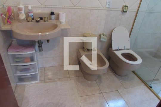 Banheiro de casa à venda com 4 quartos, 630m² em Rolinópolis, São Paulo
