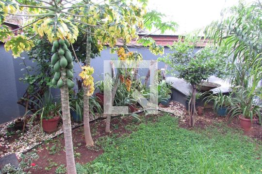 Área externa  de casa à venda com 4 quartos, 630m² em Rolinópolis, São Paulo