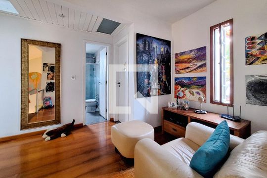 Hall de casa à venda com 3 quartos, 246m² em Maravista, Niterói