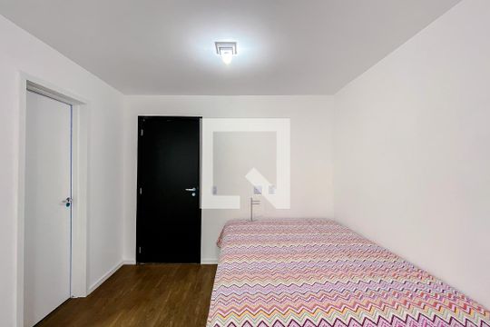 Sala/Quarto de kitnet/studio para alugar com 1 quarto, 45m² em Quarta Parada, São Paulo
