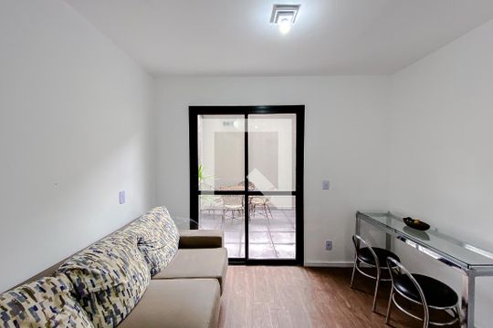 Sala/Quarto de kitnet/studio para alugar com 1 quarto, 45m² em Quarta Parada, São Paulo