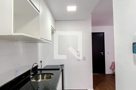 Cozinha de kitnet/studio para alugar com 1 quarto, 45m² em Quarta Parada, São Paulo