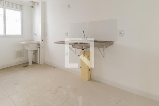 Cozinha de apartamento à venda com 3 quartos, 65m² em Farrapos, Porto Alegre