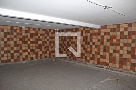Quarto de baixo de casa para alugar com 4 quartos, 250m² em Vila Romana, São Paulo