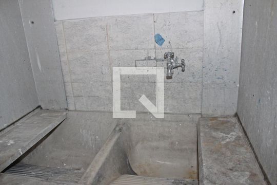 Área externa de casa para alugar com 4 quartos, 250m² em Vila Romana, São Paulo
