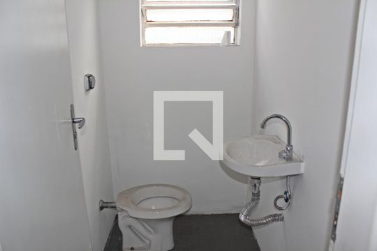 Banheiro de casa para alugar com 4 quartos, 250m² em Vila Romana, São Paulo