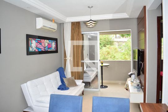 Apartamento para alugar com 2 quartos, 50m² em Imbuí, Salvador