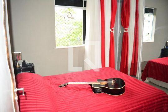 Quarto 1 de apartamento para alugar com 2 quartos, 50m² em Imbuí, Salvador