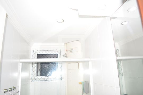 Banheiro de apartamento para alugar com 2 quartos, 50m² em Imbuí, Salvador