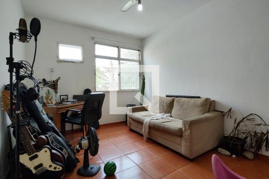 Apartamento para alugar com 1 quarto, 45m² em Freguesia (jacarepaguá), Rio de Janeiro