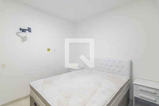 Quarto 1 de apartamento para alugar com 2 quartos, 58m² em Santa Terezinha, Santo André