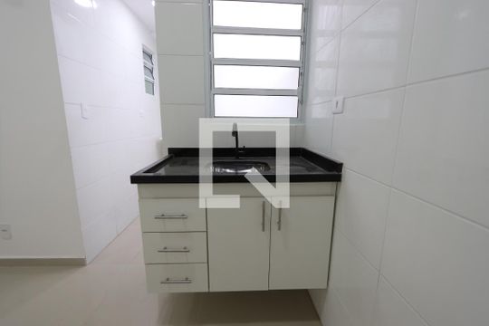 Sala/Cozinha de apartamento para alugar com 1 quarto, 39m² em Parque São Rafael, São Paulo