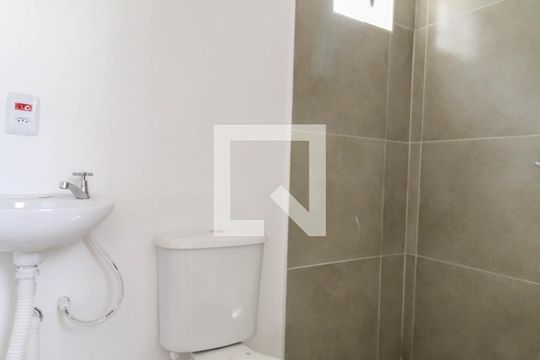 Banheiro de kitnet/studio à venda com 1 quarto, 25m² em Vila Prudente, São Paulo