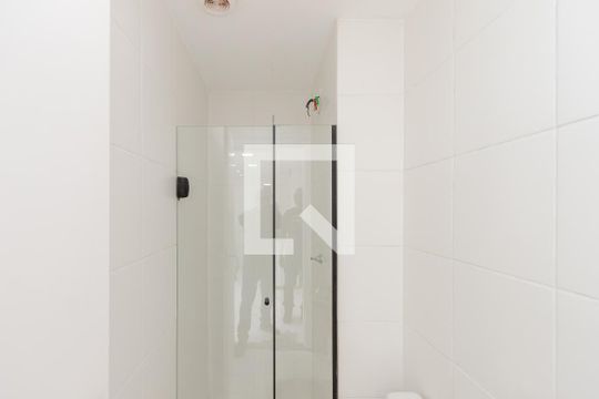 Banheiro de apartamento à venda com 2 quartos, 34m² em Jardim Promissao, São Paulo