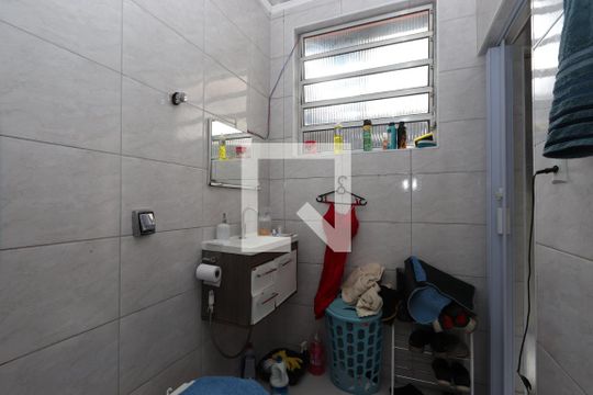 Banheiro de casa à venda com 2 quartos, 120m² em Chácara Belenzinho, São Paulo