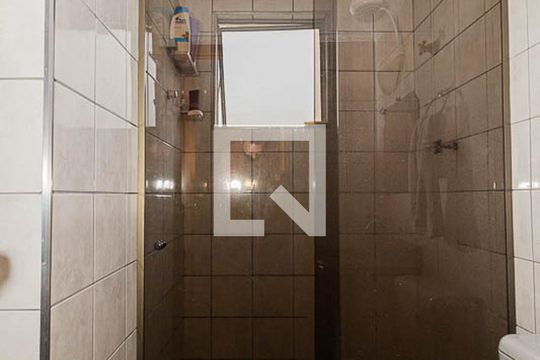 Banheiro de apartamento à venda com 2 quartos, 60m² em Jardim Peri, São Paulo