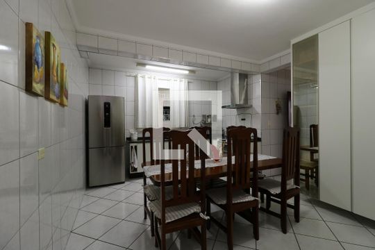 Cozinha de casa à venda com 5 quartos, 240m² em Jardim Ocara, Santo André