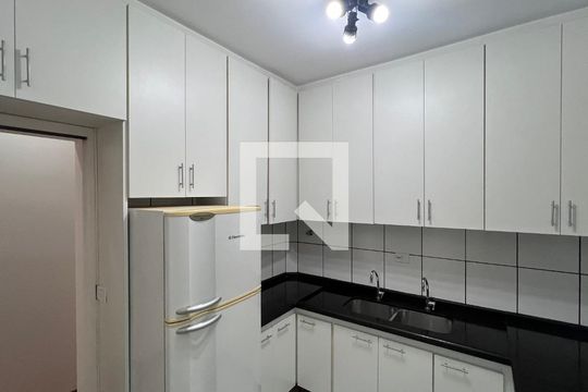 Cozinha - Armários de apartamento para alugar com 2 quartos, 82m² em Jardim Paulista, São Paulo