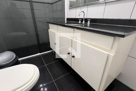 Banheiro de apartamento para alugar com 2 quartos, 82m² em Jardim Paulista, São Paulo