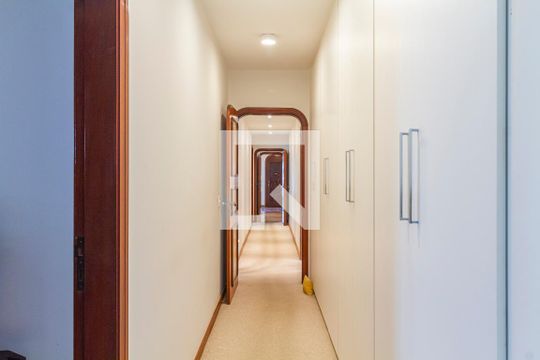 Corredor de apartamento à venda com 4 quartos, 291m² em Jardim Paulista, São Paulo