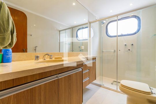 Banheiro da Suíte 1 de apartamento à venda com 4 quartos, 291m² em Jardim Paulista, São Paulo
