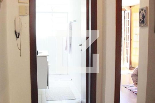 Corredor Quartos de casa à venda com 3 quartos, 173m² em Vila Olímpia, São Paulo