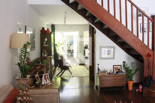 Sala de casa à venda com 3 quartos, 173m² em Vila Olímpia, São Paulo