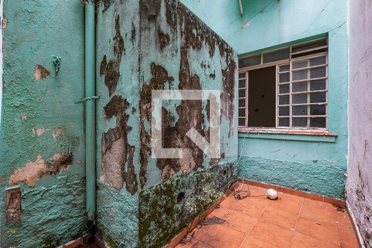 Quintal de casa para alugar com 3 quartos, 120m² em Pinheiros, São Paulo