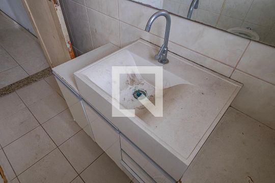 Banheiro de casa para alugar com 3 quartos, 120m² em Pinheiros, São Paulo