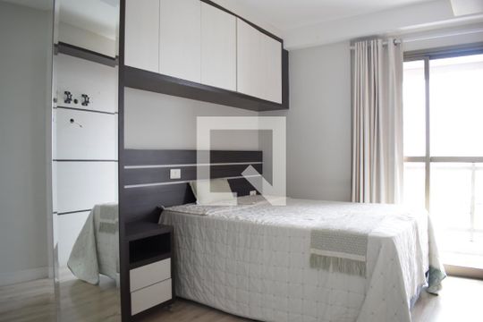 Quarto de apartamento para alugar com 1 quarto, 40m² em Campina do Siqueira, Curitiba